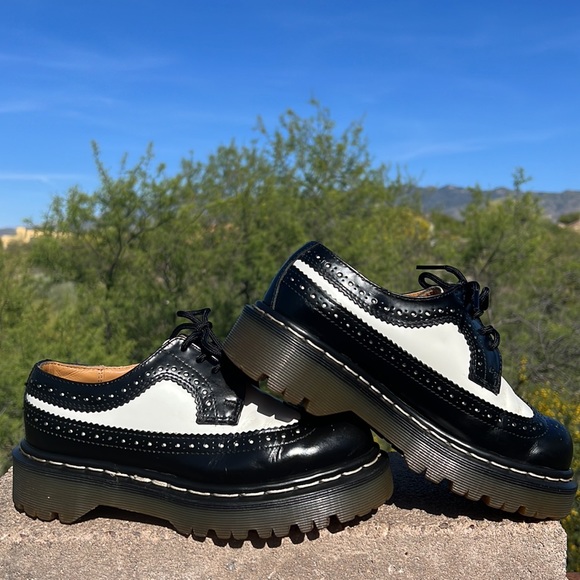 🏴󠁧󠁢󠁥󠁮󠁧󠁿 Dr. Martens MIE Vintage Tuxedo Platform Wingtips / Oxfords UK 3 - Picture 2 of 16